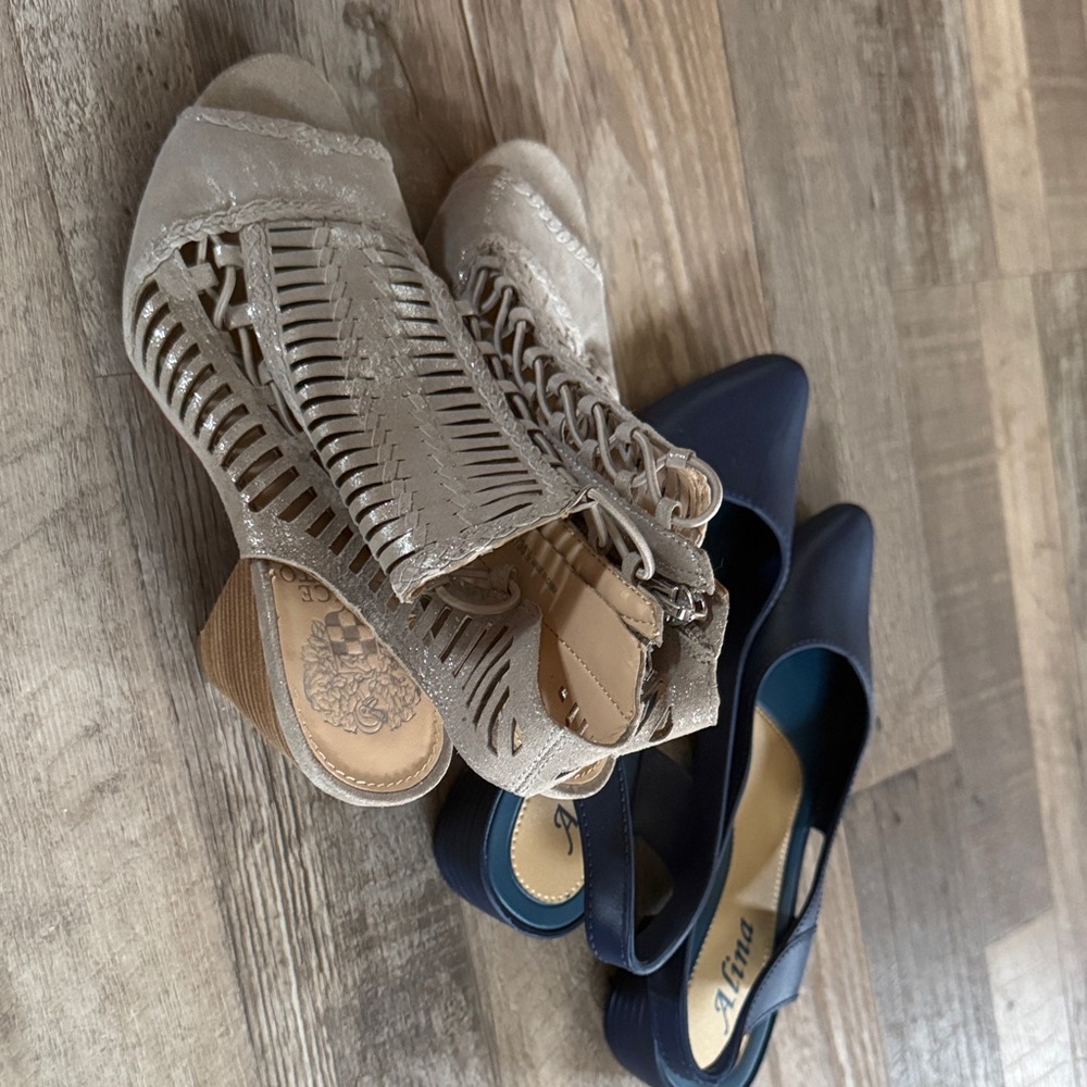 Bundle Women's Gray and Blue Sandals Size 6 - Picture 8 of 8